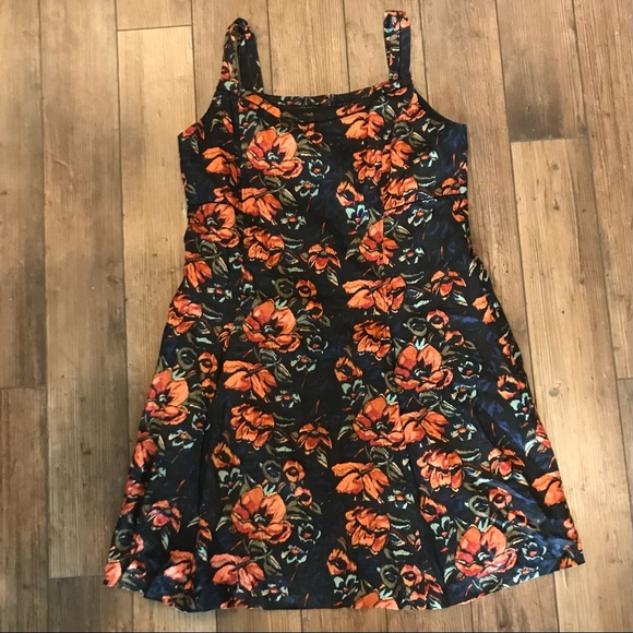 Peruvian Connection Floral Linen Dress - Picture 1 of 9